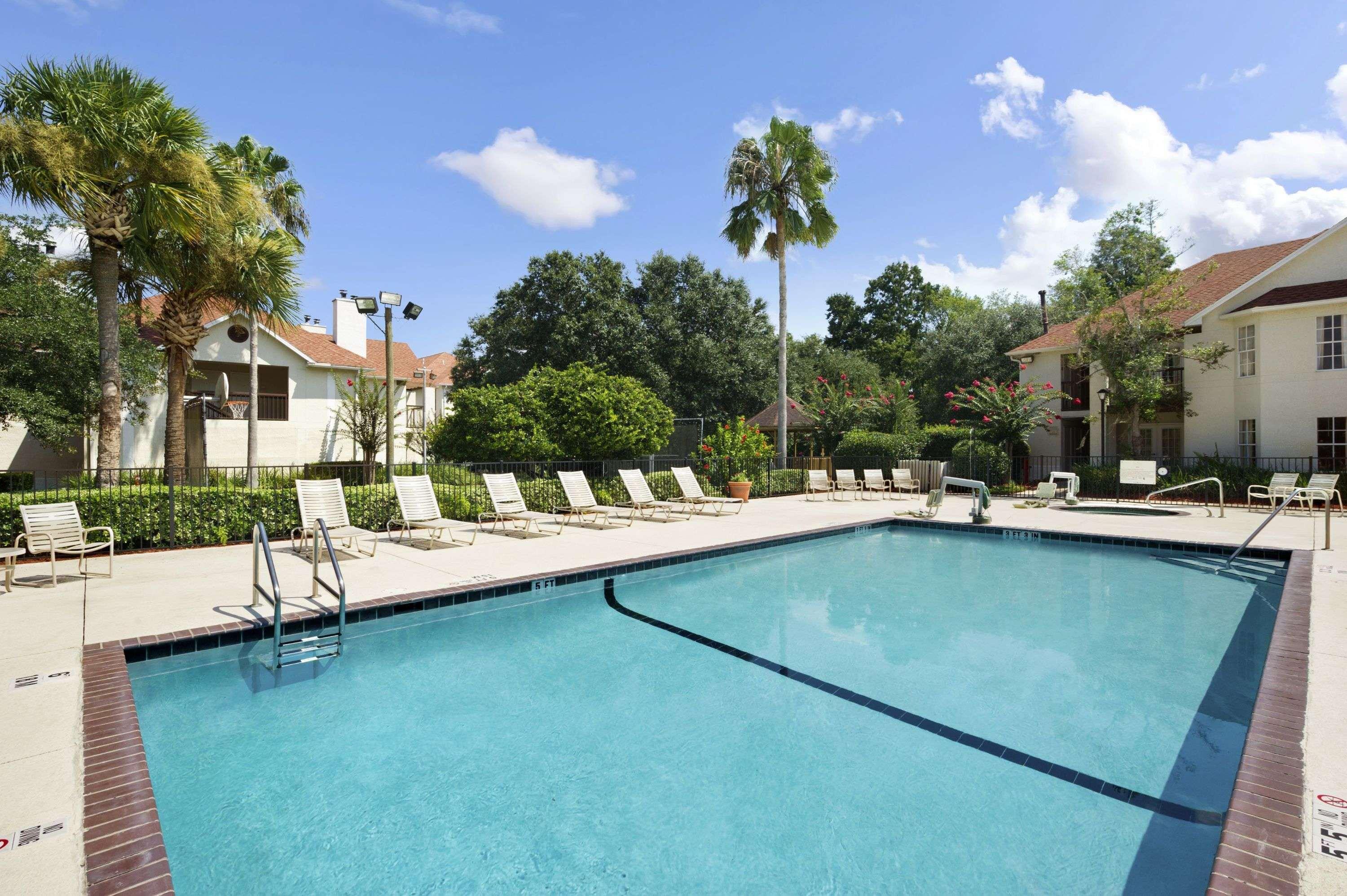 Hawthorn Suites By Wyndham Jacksonville Bagian luar foto