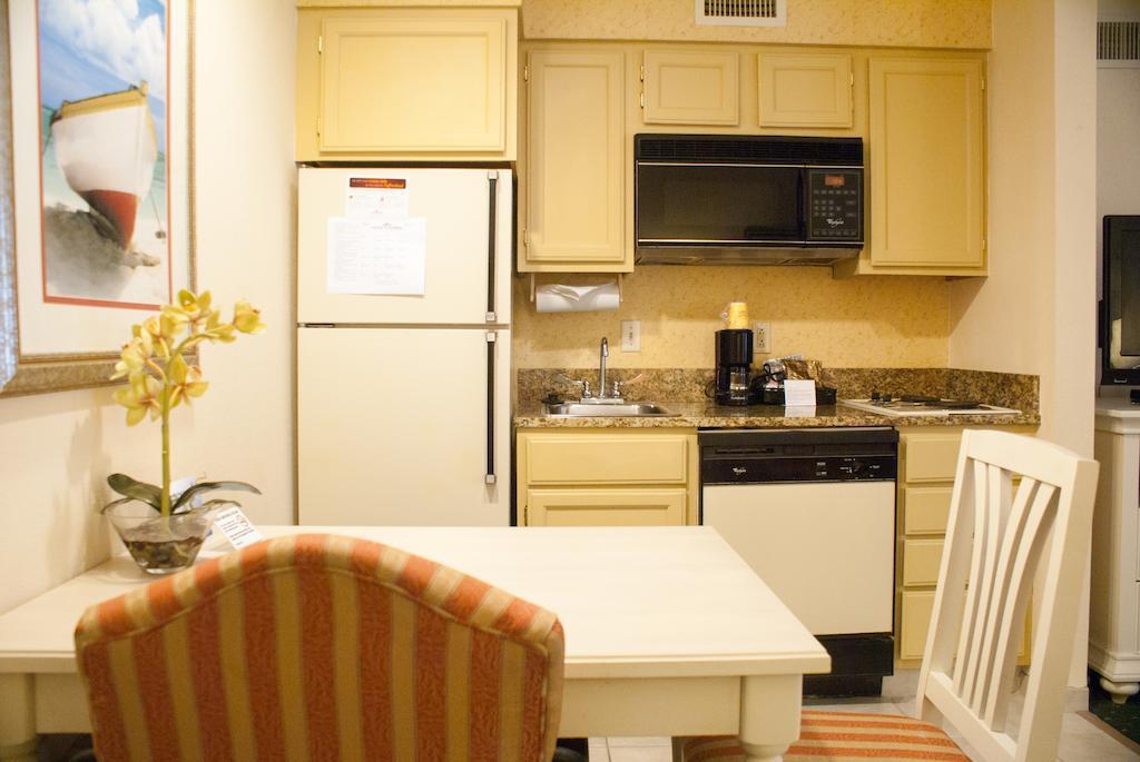 Hawthorn Suites By Wyndham Jacksonville Ruang foto