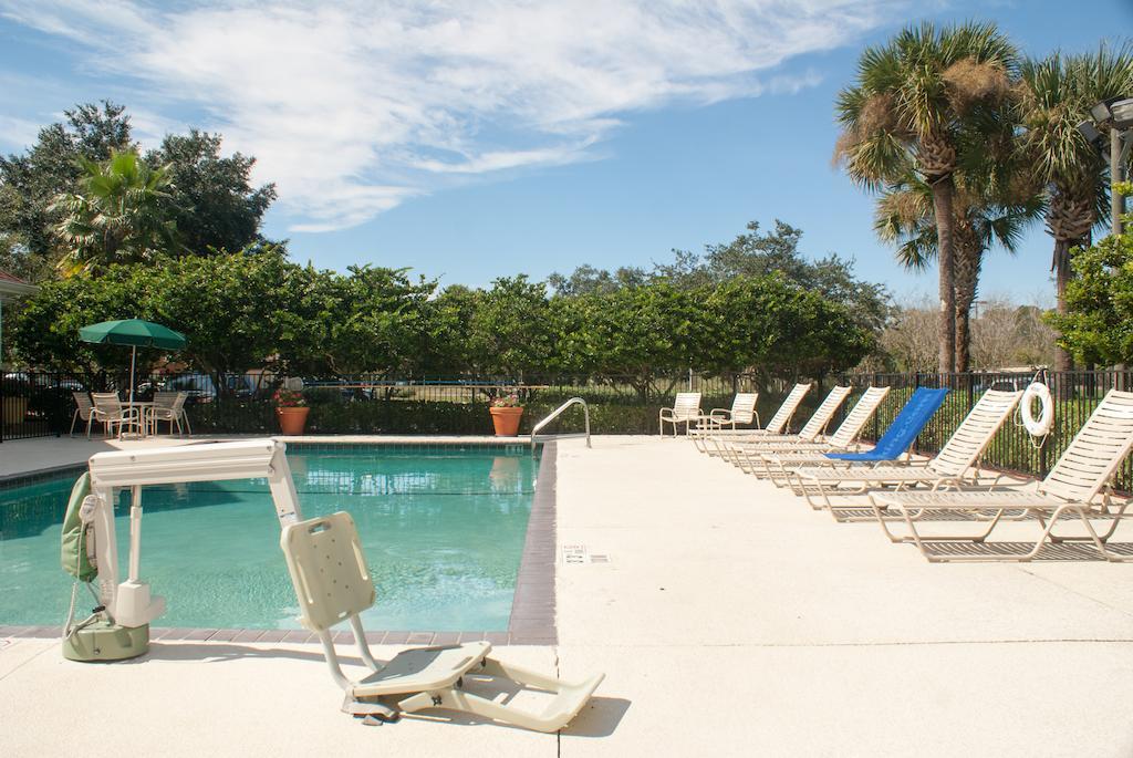 Hawthorn Suites By Wyndham Jacksonville Bagian luar foto